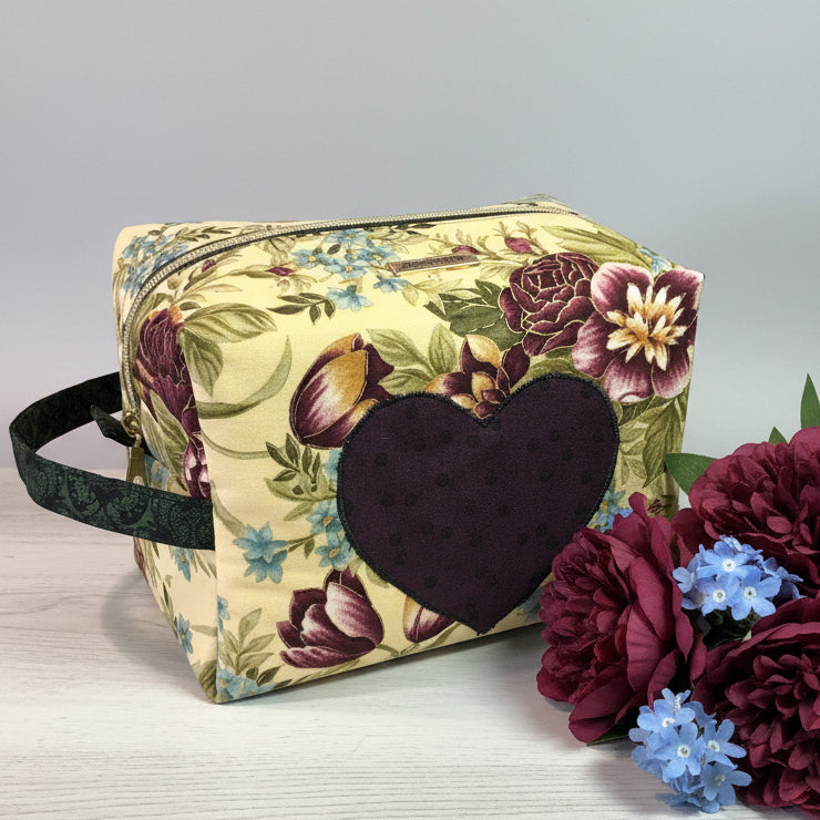 Travel Bags Large Boxed Bottom - Heart Themed - Premium Cotton