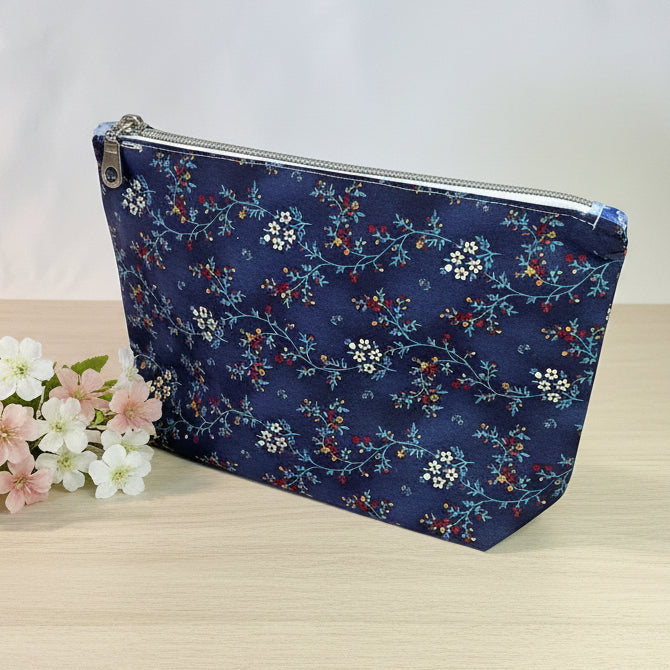 Handcrafted Zipper Organizer Bag - Flat Bottom