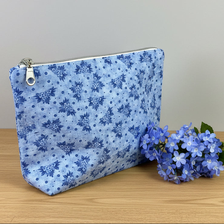 Handcrafted Zipper Organizer Bag - Flat Bottom