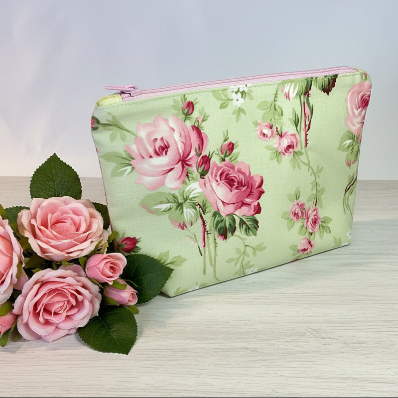 Handcrafted Zipper Organizer Bag - Flat Bottom