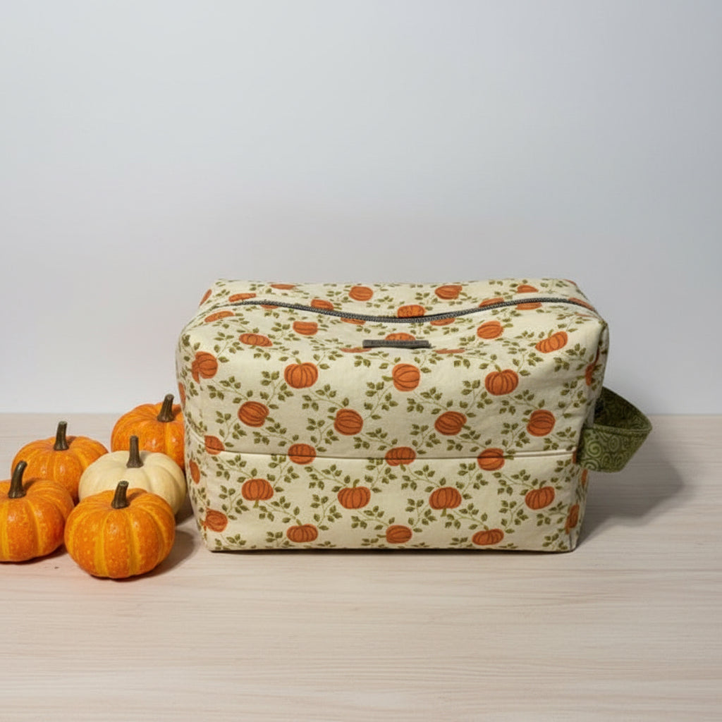 Fabric bag with pumpkin pattern 